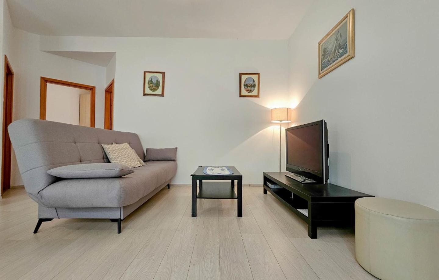 Zigante Apartment Новиград Екстериор снимка